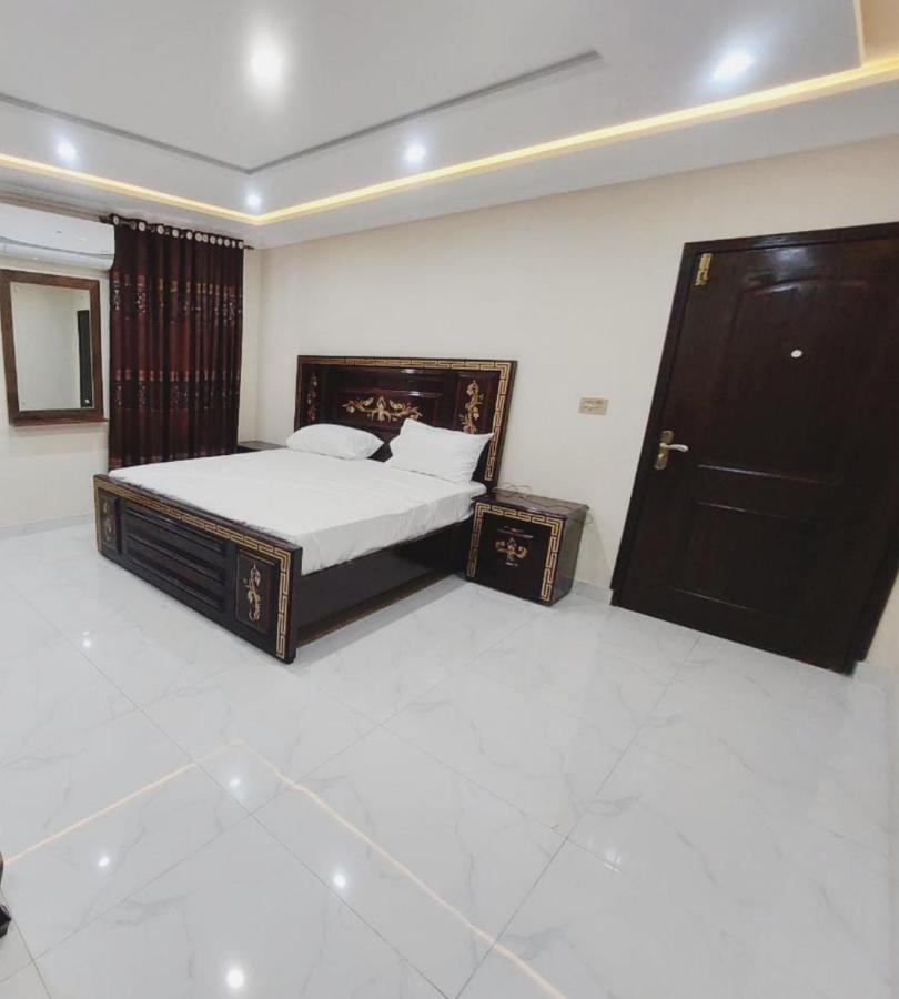 Hotel White Pearl Lahore Esterno foto