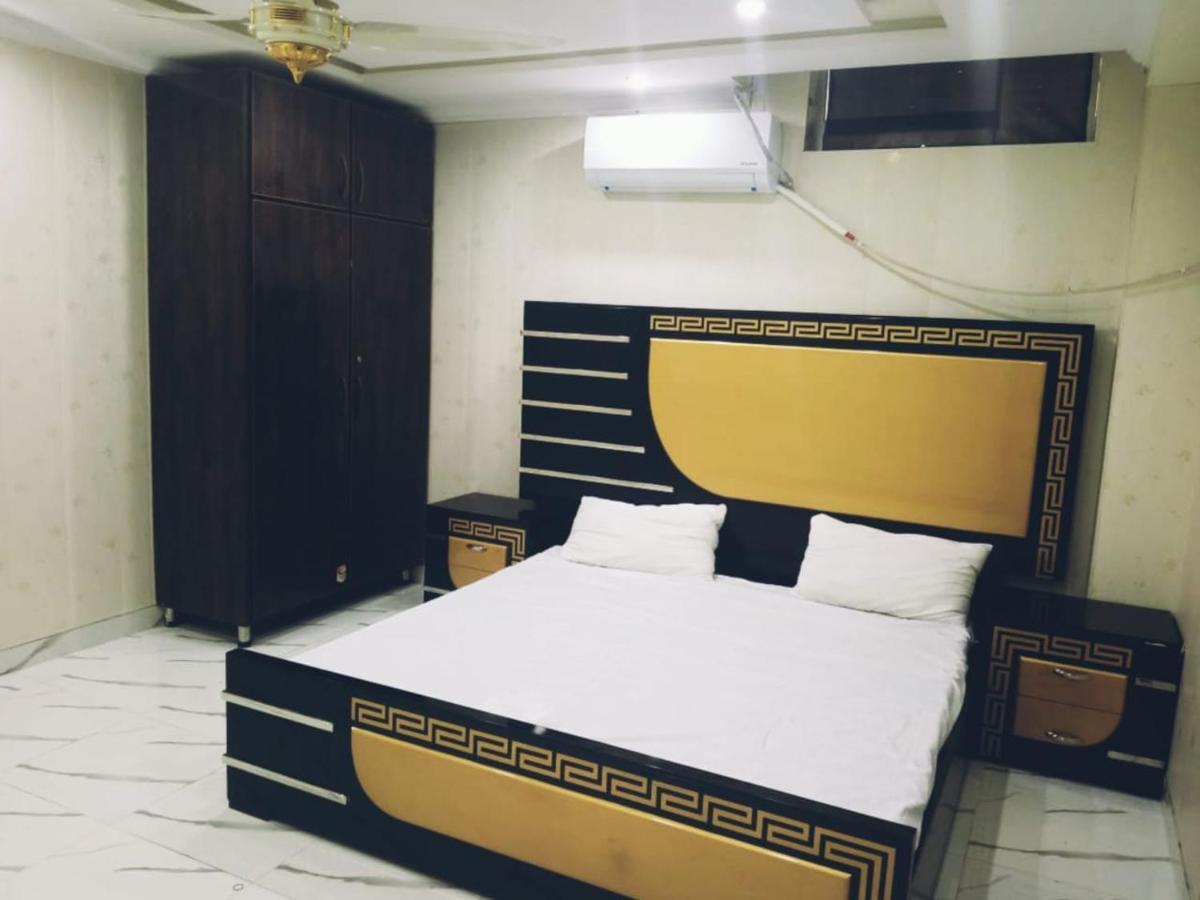 Hotel White Pearl Lahore Esterno foto