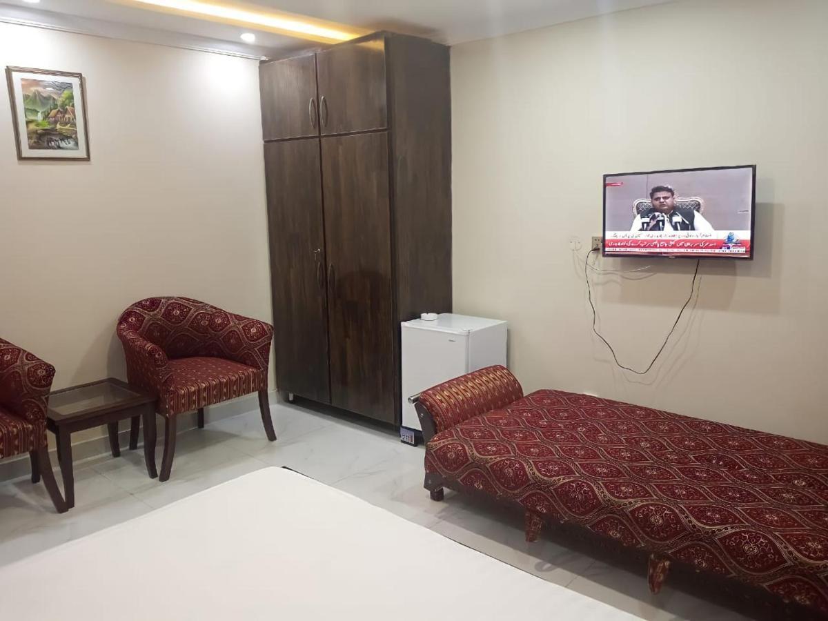 Hotel White Pearl Lahore Esterno foto