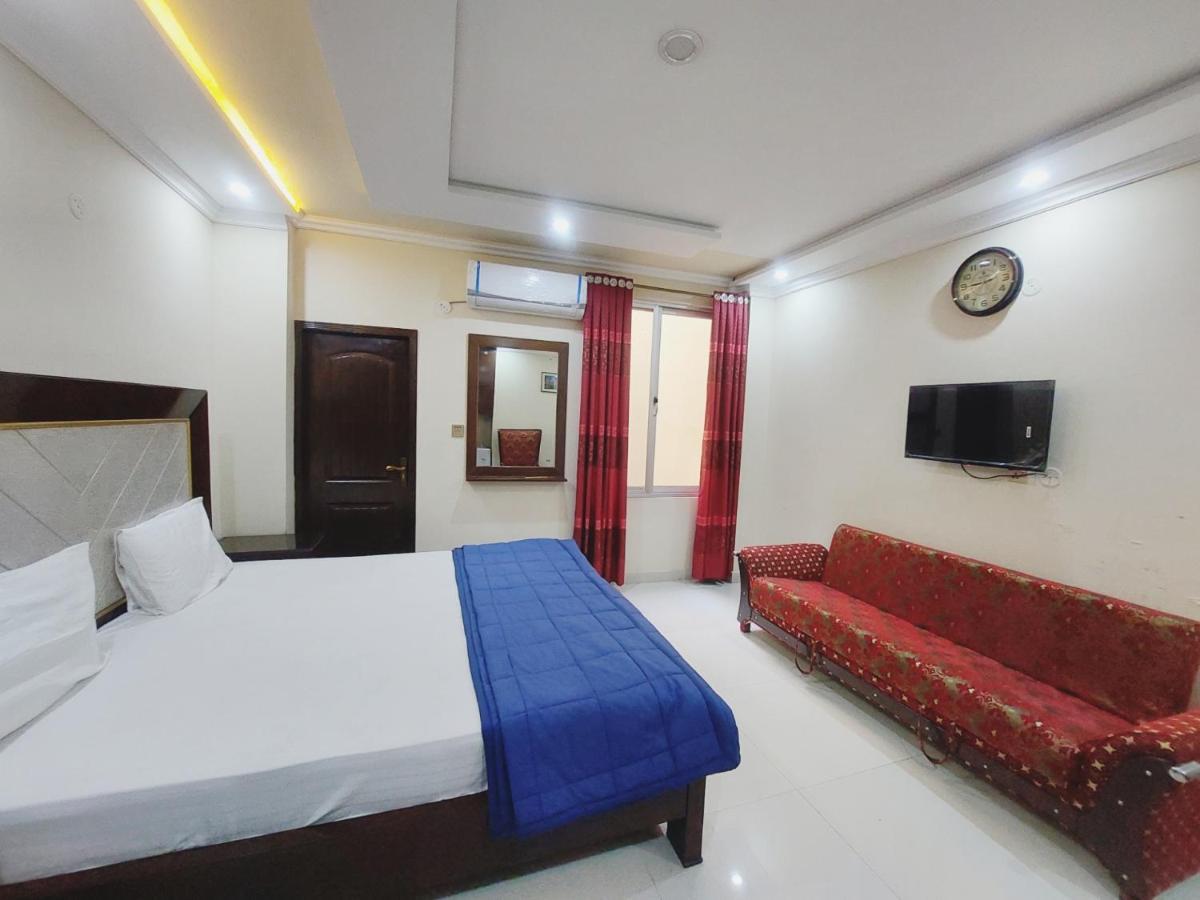Hotel White Pearl Lahore Esterno foto