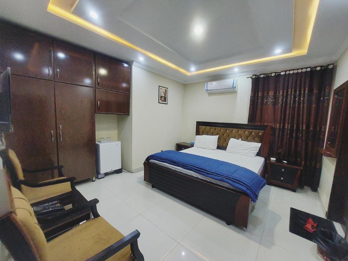 Hotel White Pearl Lahore Esterno foto