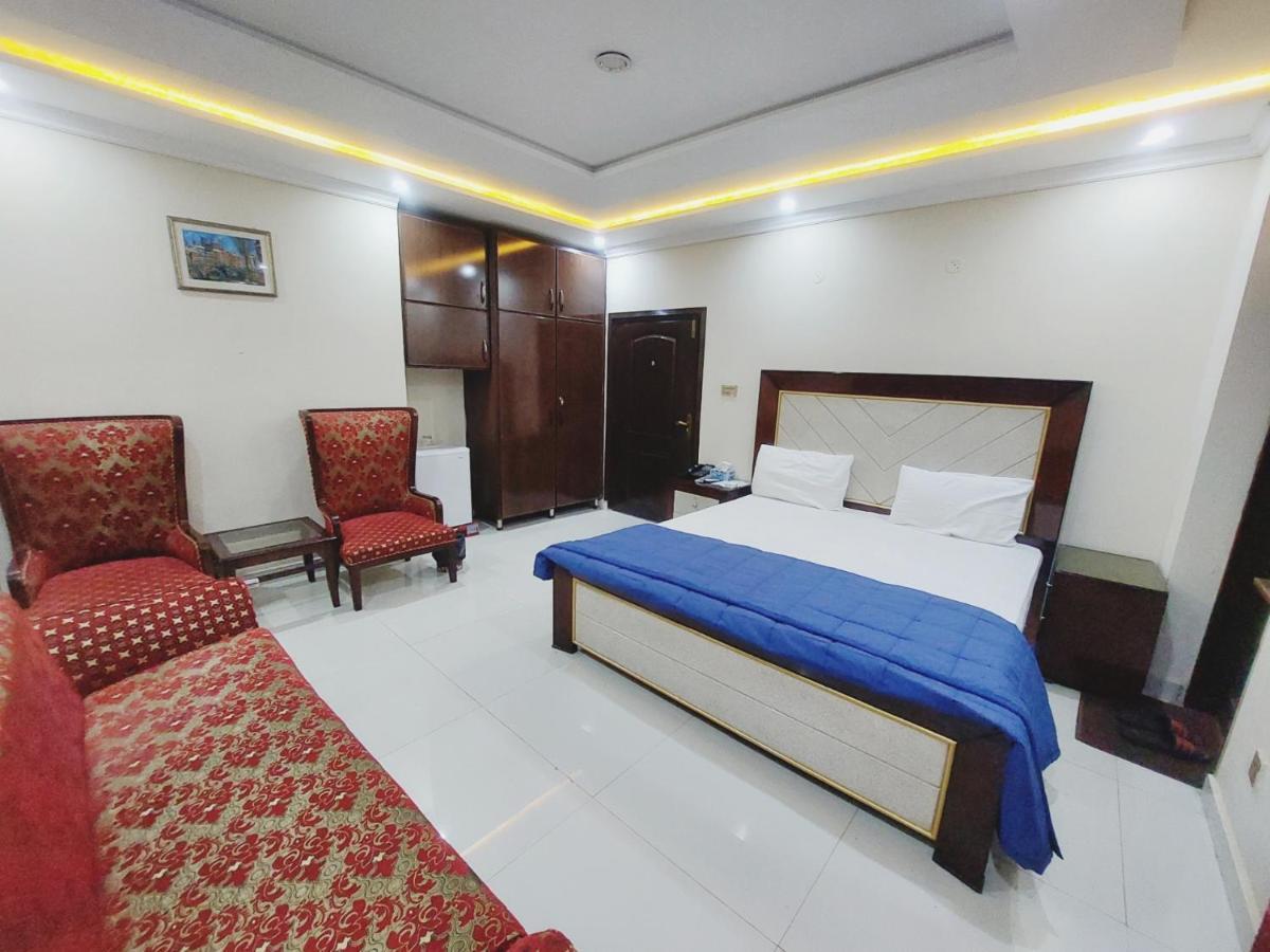 Hotel White Pearl Lahore Esterno foto