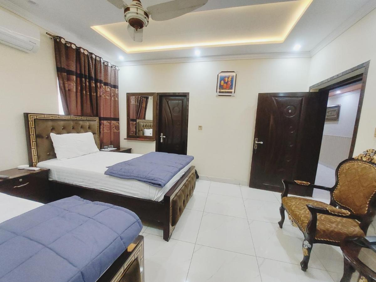 Hotel White Pearl Lahore Esterno foto