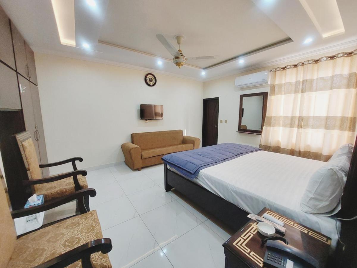 Hotel White Pearl Lahore Esterno foto