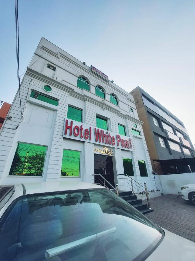 Hotel White Pearl Lahore Esterno foto