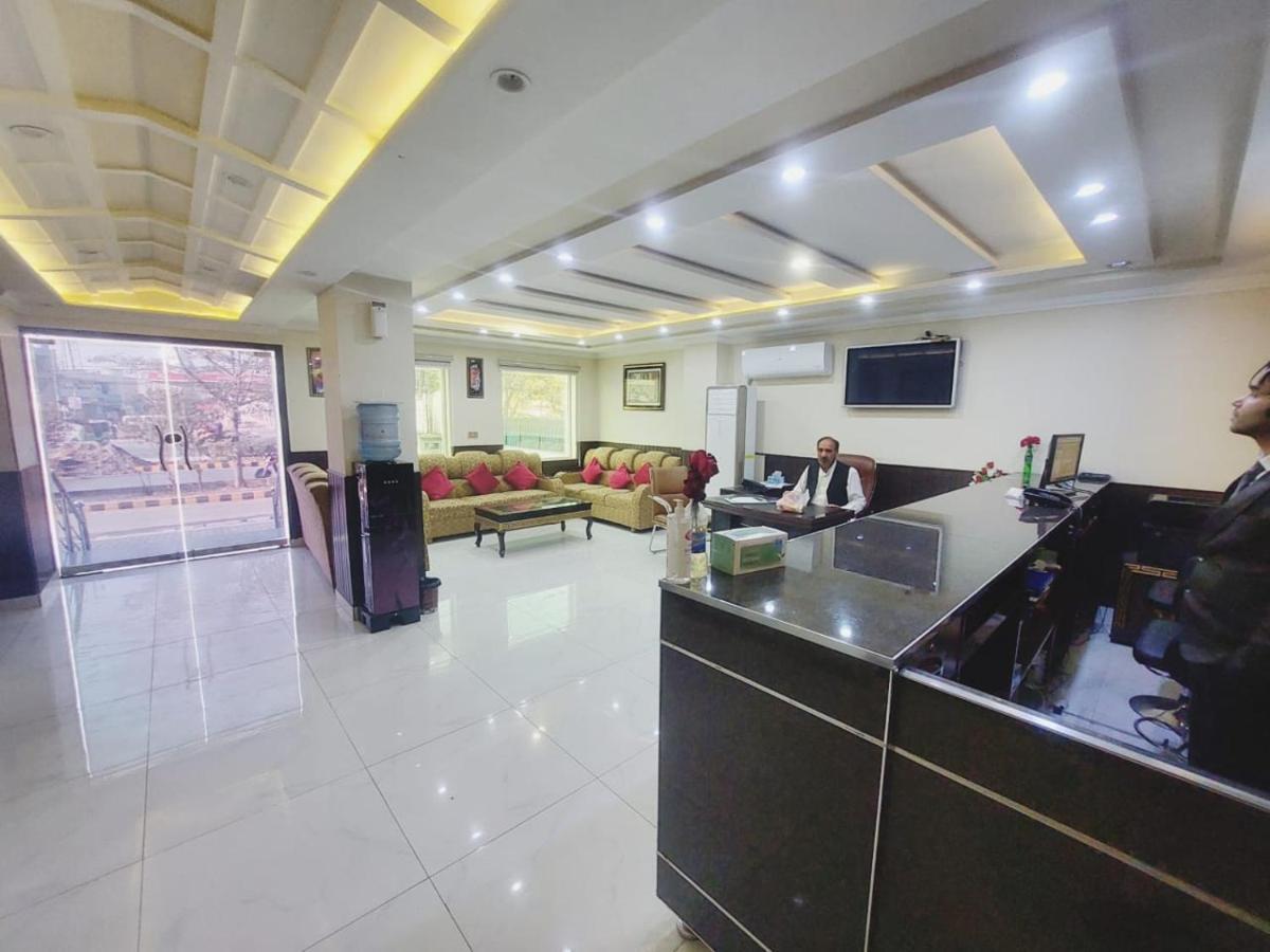 Hotel White Pearl Lahore Esterno foto