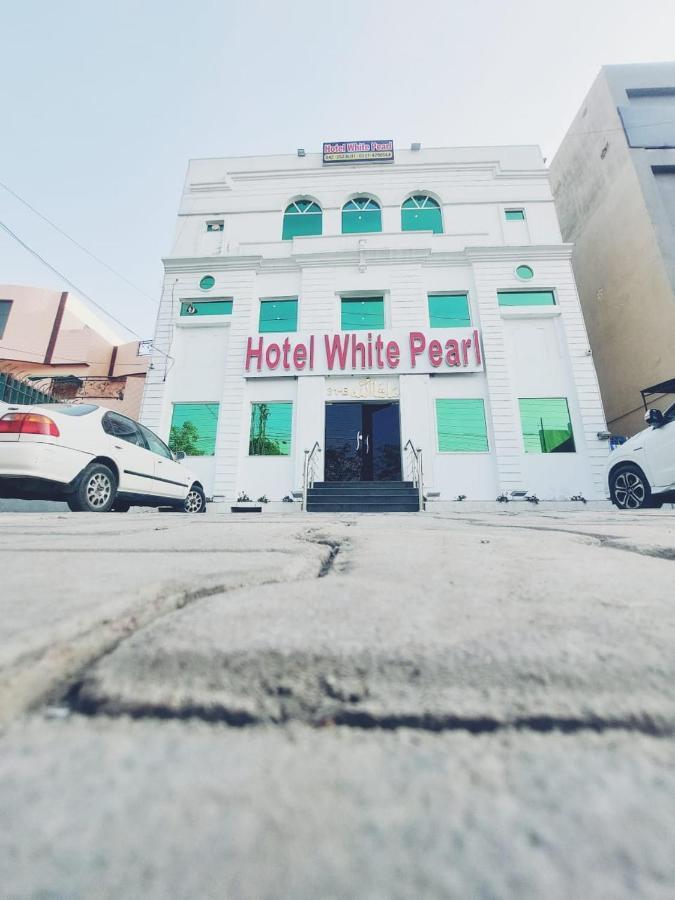 Hotel White Pearl Lahore Esterno foto