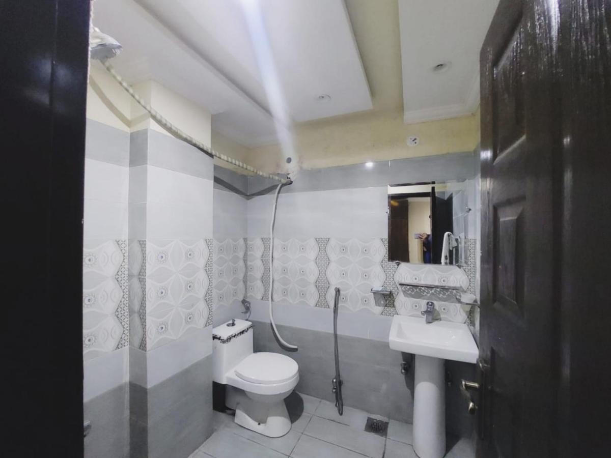 Hotel White Pearl Lahore Esterno foto