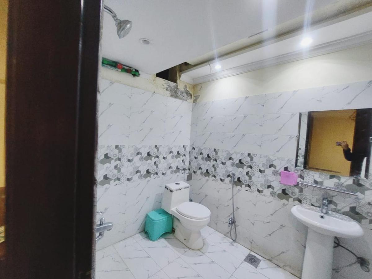 Hotel White Pearl Lahore Esterno foto