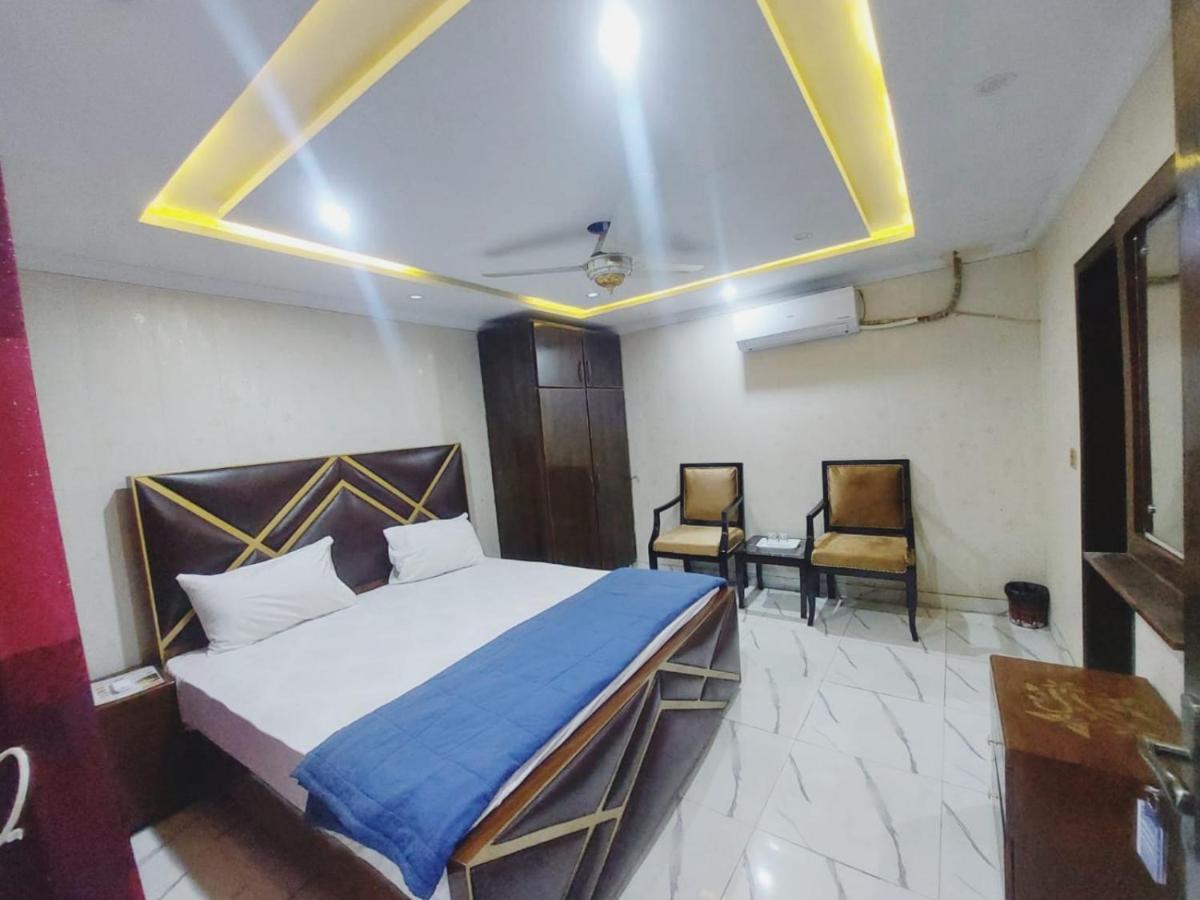 Hotel White Pearl Lahore Esterno foto